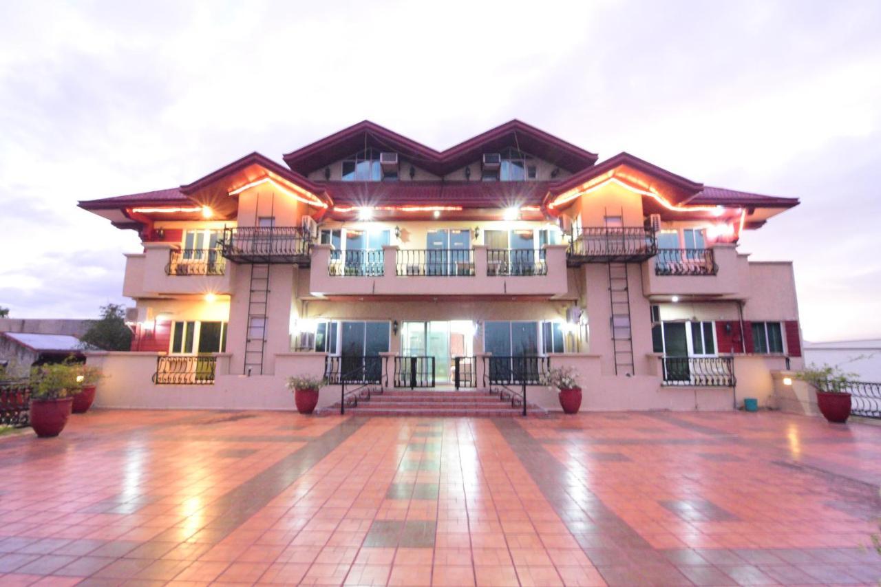 Ang Tahanan Ni Aling Meding Hotel And Restaurant San Pablo Exterior photo